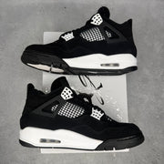 Jordan 4 Retro White Thunder *pre-owned* SIZE 9