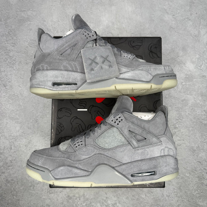 Jordan 4 Retro Kaws