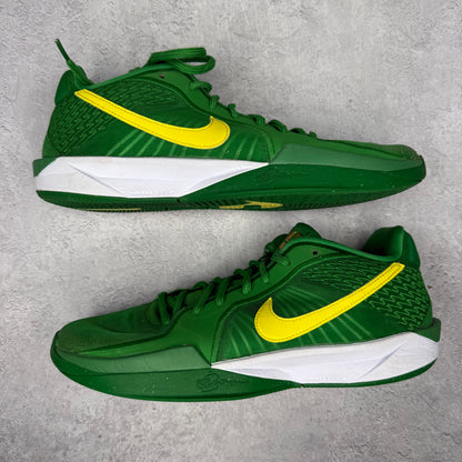 Nike Sabrina 2 Oregon (Women's) *pre-owned* SIZE 11W
