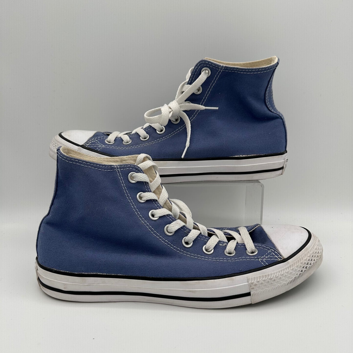 Converse Chuck Taylor High Blue *pre-owned* (SIZE 9)
