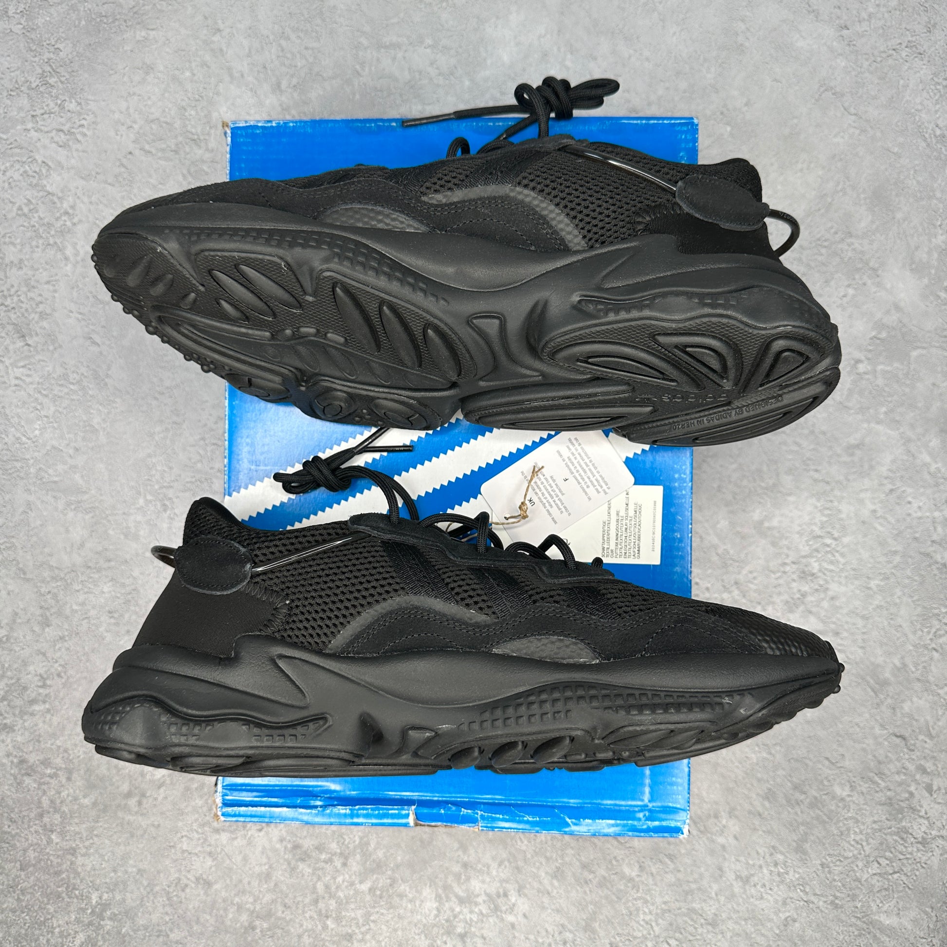 adidas Ozweego Core Black Carbon Mesh