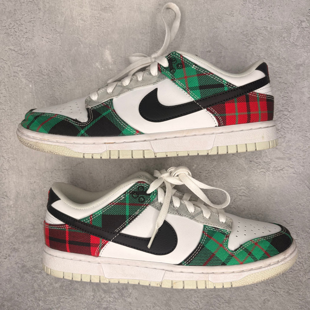 Nike Dunk Low Tartan Plaid *pre-owned* SIZE 8.5