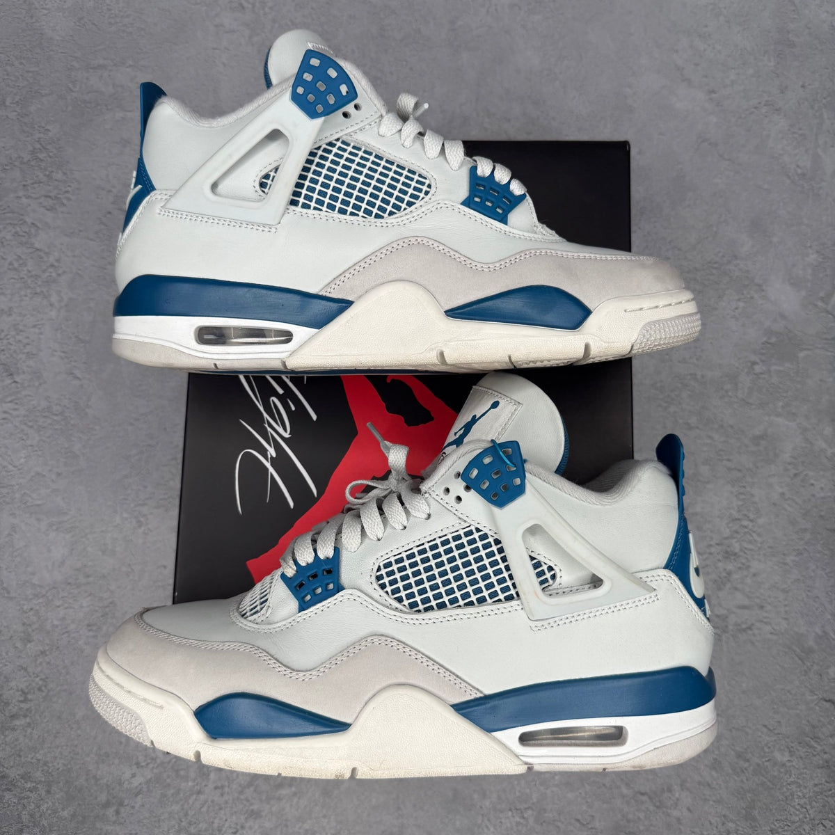 Jordan 4 Retro Military Blue (2024) *pre - owned* SIZE 9 - Kicks Collective PA - Jordan - FV5029-141 - Men's Shoes - 9M/10.5W - Pre - Owned