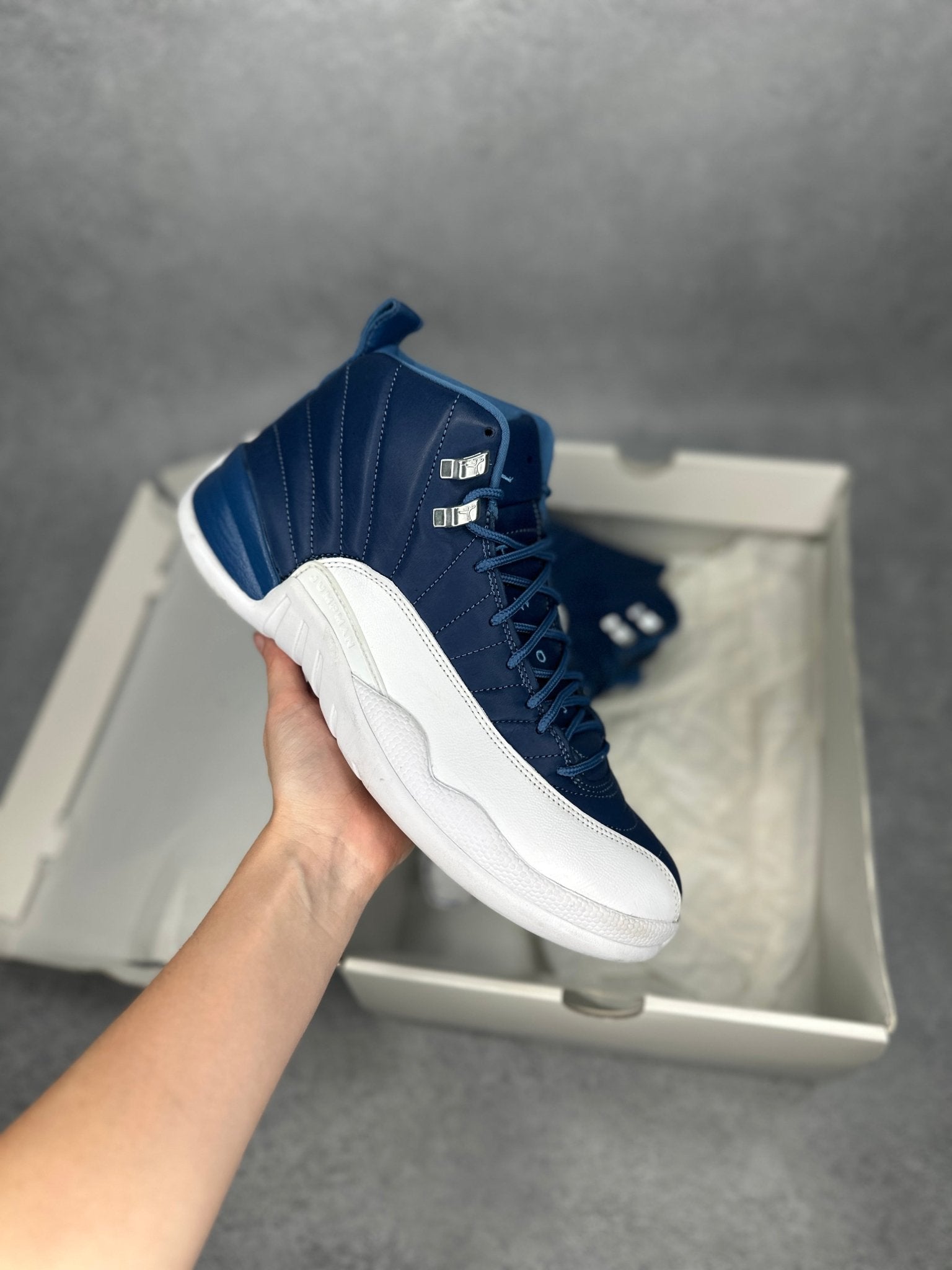 Jordan 12 Retro Indigo *pre - owned* SIZE 10.5 - Kicks Collective PA - Jordan - 130690 - 404 - Men's Shoes - 10.5M/12W - Pre - Owned