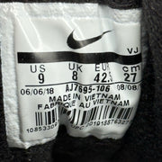 Nike Air Max 90/1 White Black *pre-owned* SIZE 9