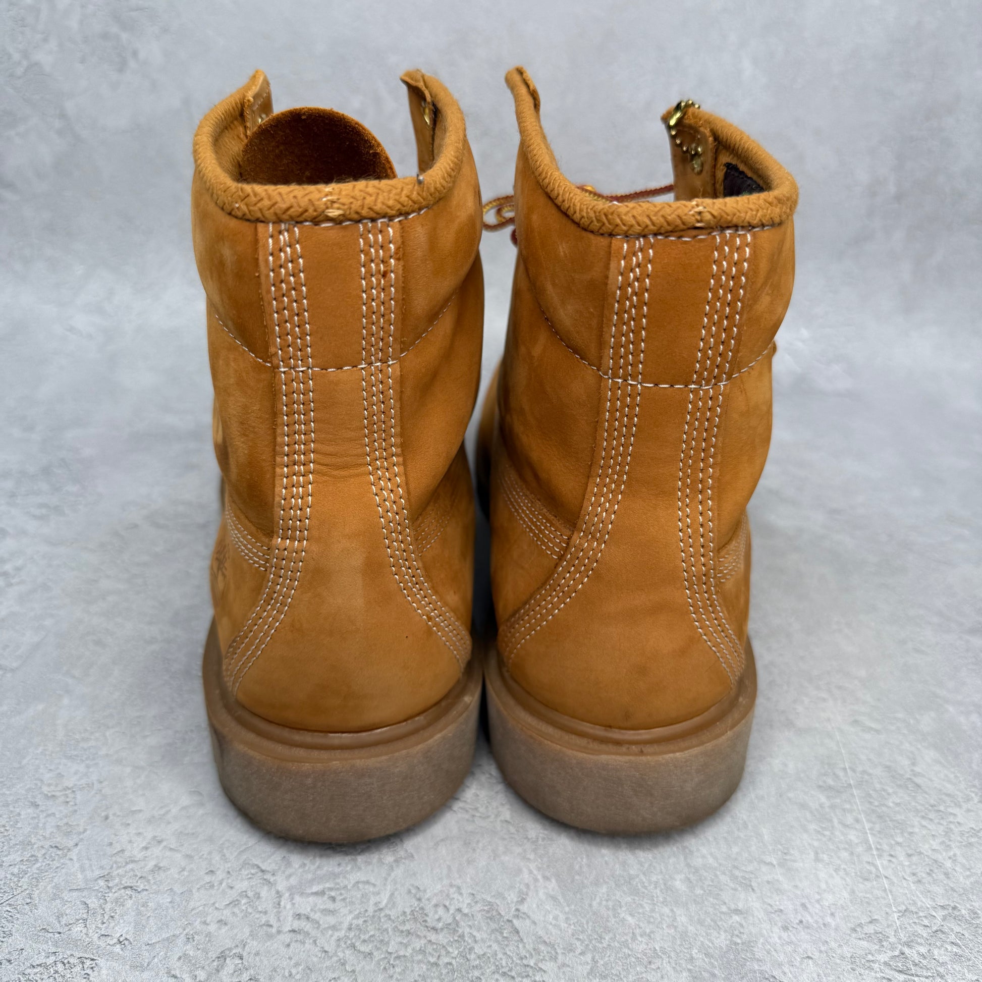 Timberland 6" Premium Waterproof Boot Wheat (Women's) *pre-owned* SIZE 8M/9.5W