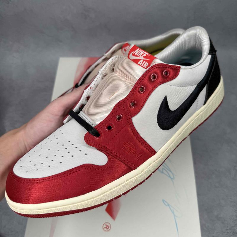 Jordan 1 Retro Low OG Trophy Room Rookie Card Away