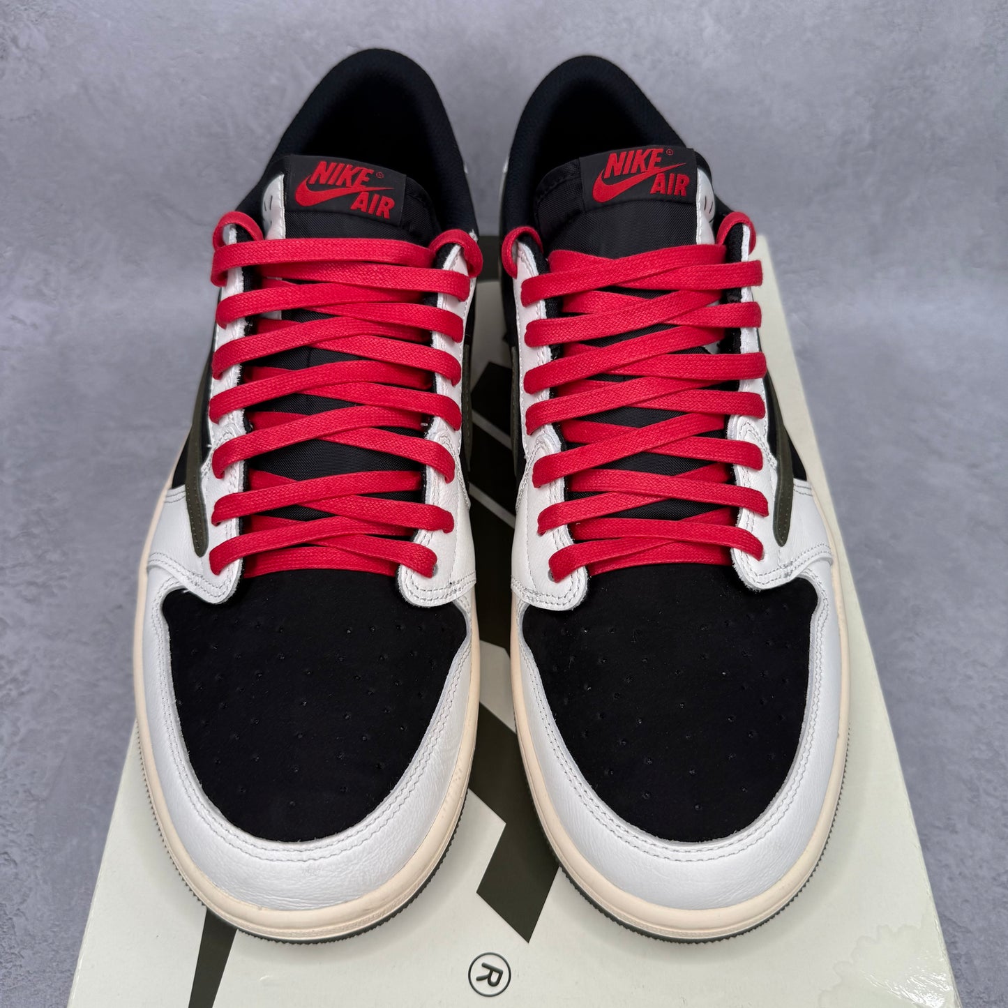 Jordan 1 Retro Low OG SP Travis Scott Olive (Women's) *pre-owned* SIZE 11.5M/13W