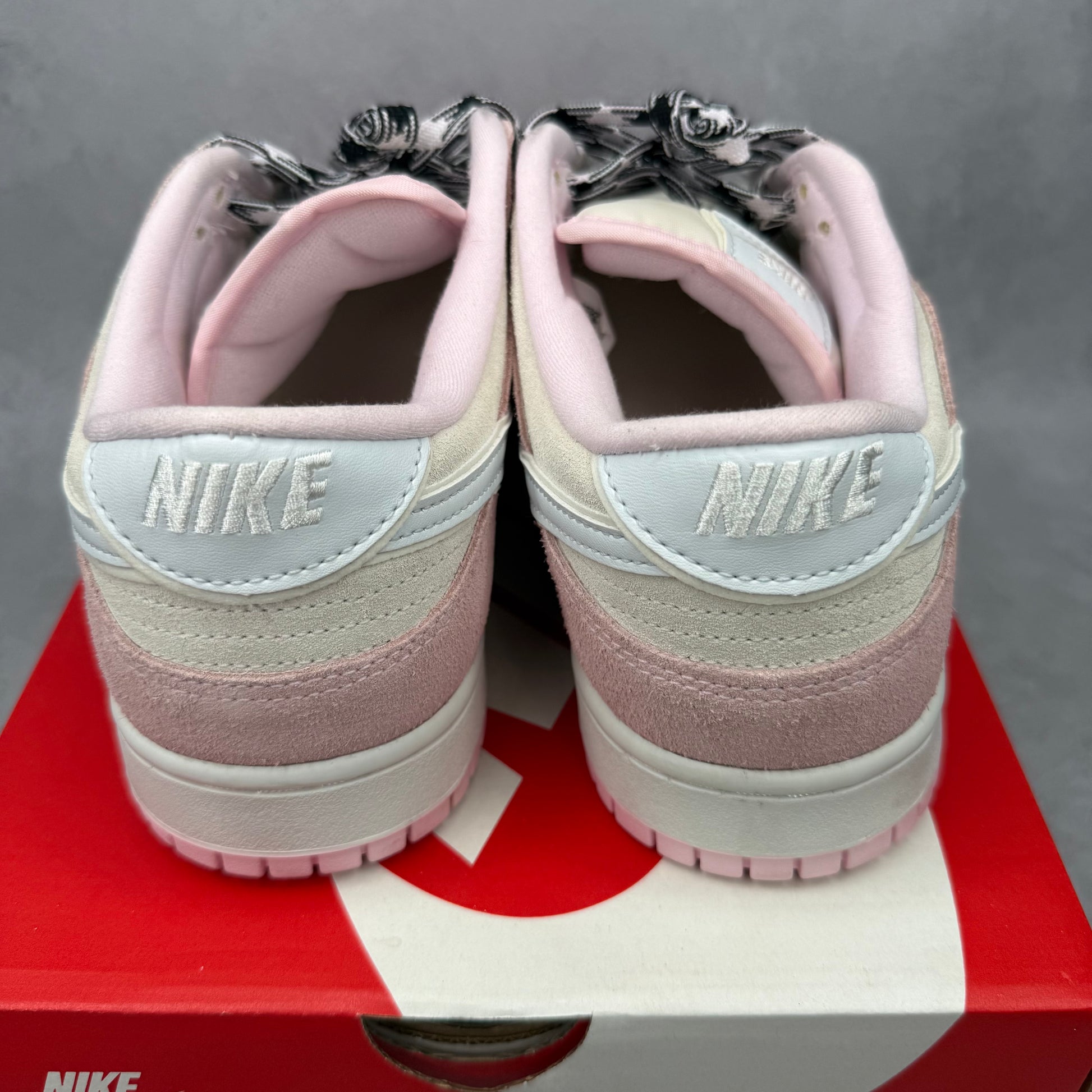 Nike Dunk Low LX Pink Foam (Women's) VNDS *pre-owned* SIZE 10M/11.5W
