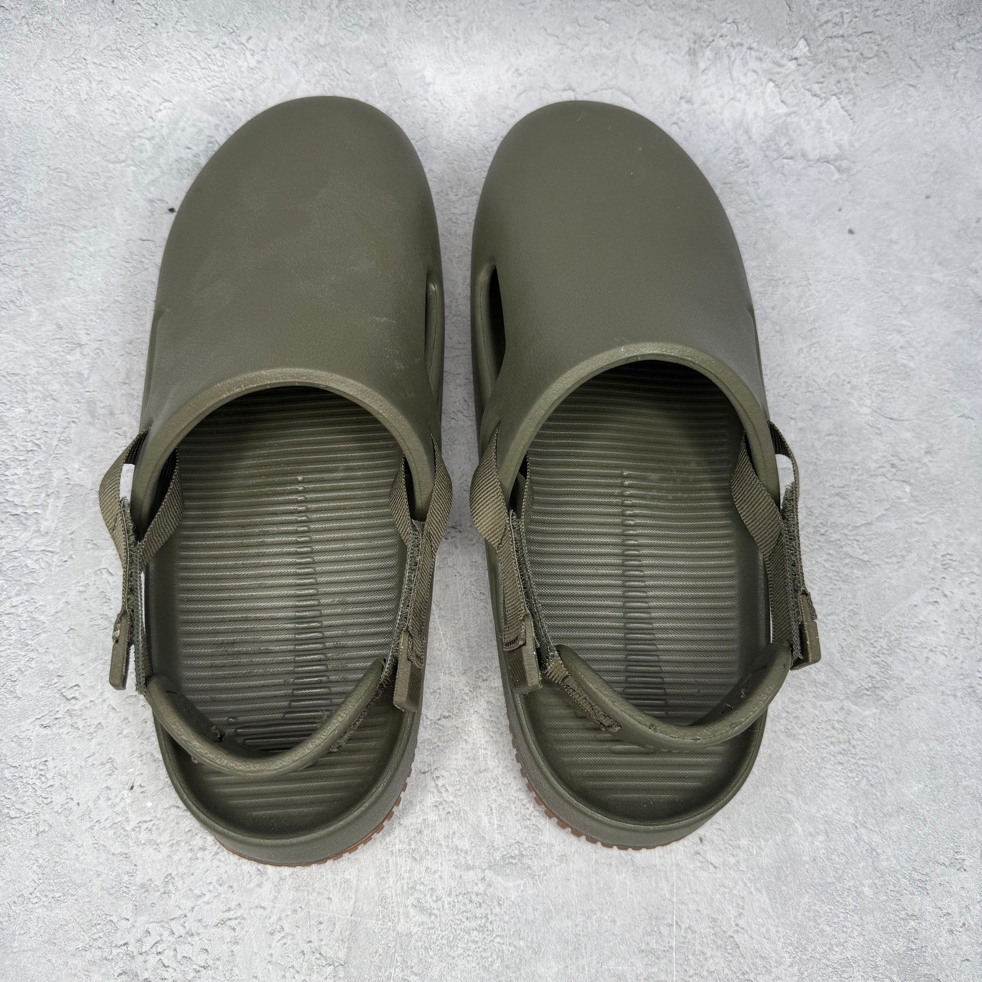 Nike Calm Mule Medium Olive Gum Medium Brown *pre-owned* SIZE 8