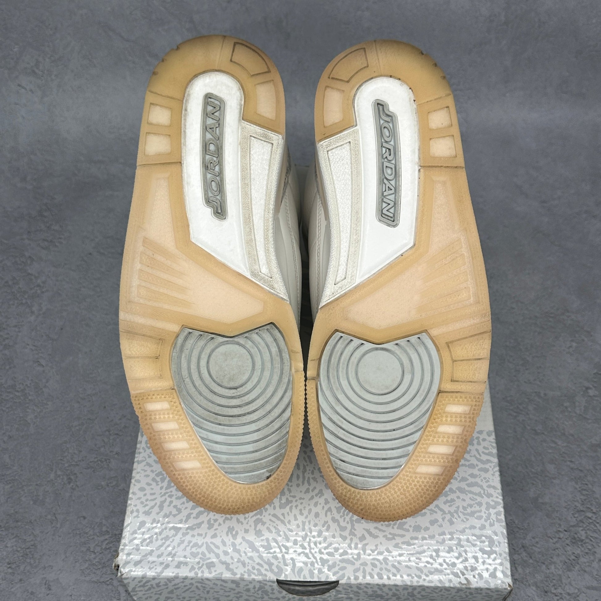 Jordan 3 Retro Craft Ivory *pre - owned* SIZE 10 - Kicks Collective PA - Jordan - FJ9479 - 100 - Men's Shoes - 10M/11.5W - Pre - Owned