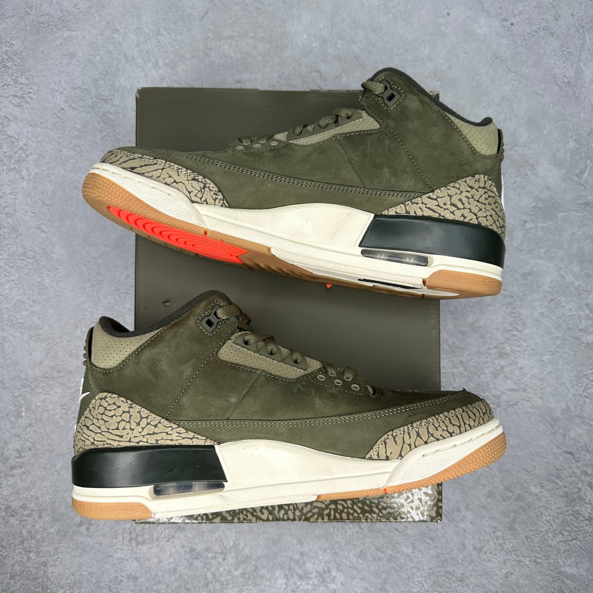 Jordan 3 Retro Family Affair *pre - owned* SIZE 9 - Kicks Collective PA - Jordan - DN3707-202 - Men's Shoes - 9M/10.5W - Pre - Owned