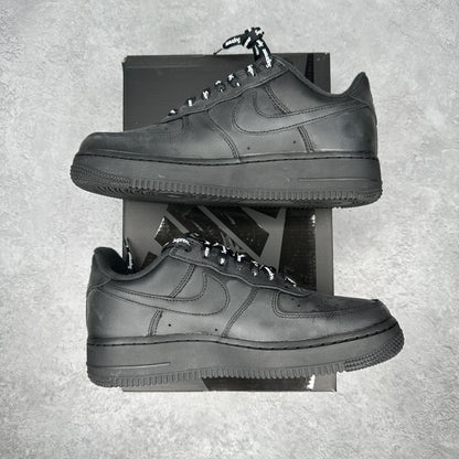 Nike Air Force 1 Low Supreme Black *pre-owned* SIZE 6