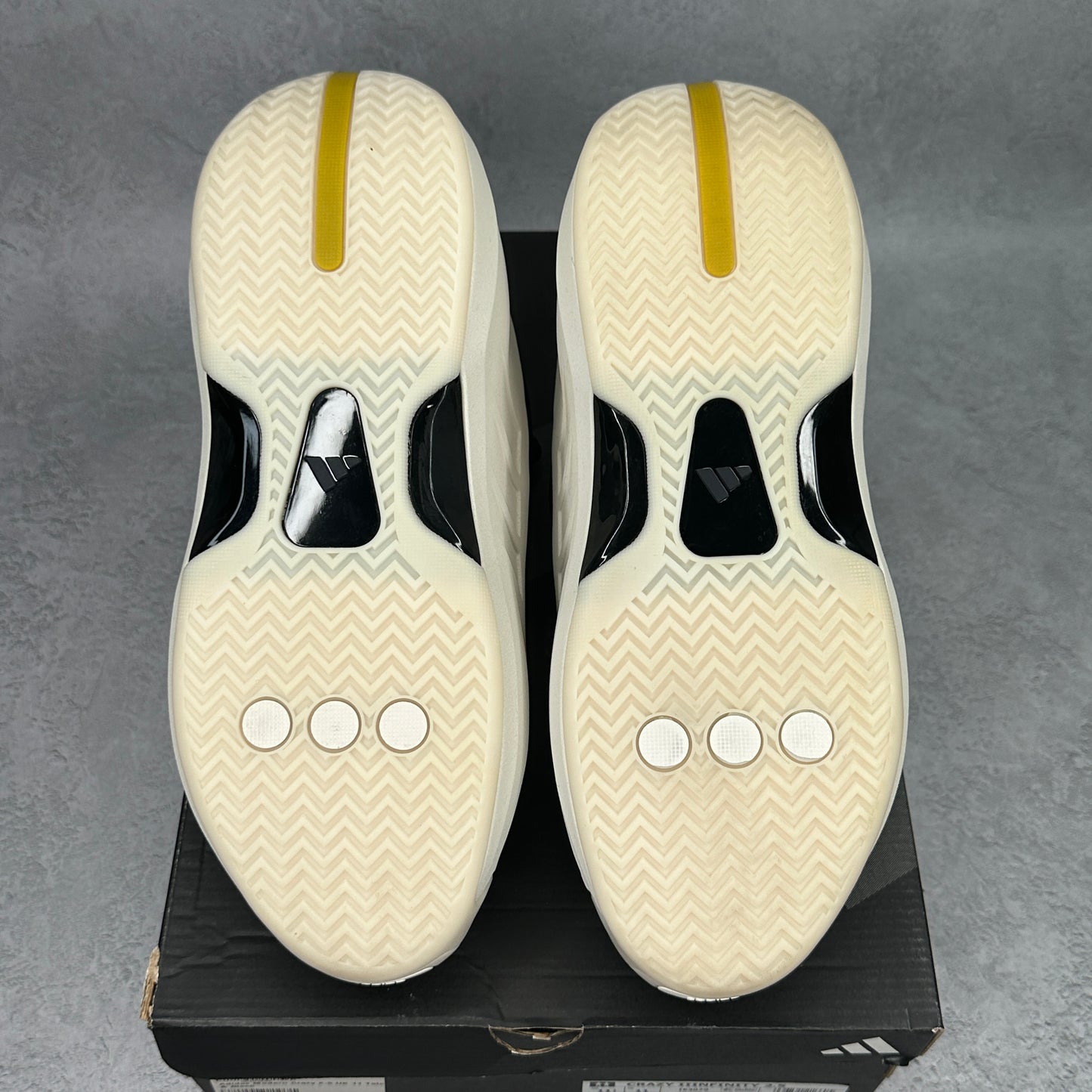 adidas Crazy IIInfinity Chalk VNDS *pre-owned* SIZE 11.5