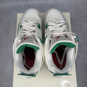 Jordan 4 Retro SB Pine Green *pre-owned* SIZE 10.5