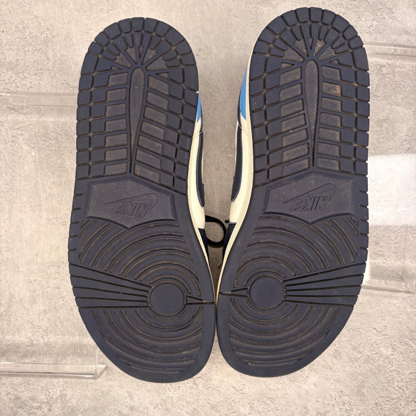 Jordan 1 Low OG Obsidian UNC *pre - owned* SIZE 10 - Kicks Collective PA - Jordan - CZ0790-400 - Men's Shoes - 10M/11.5W - Pre - Owned - No Box