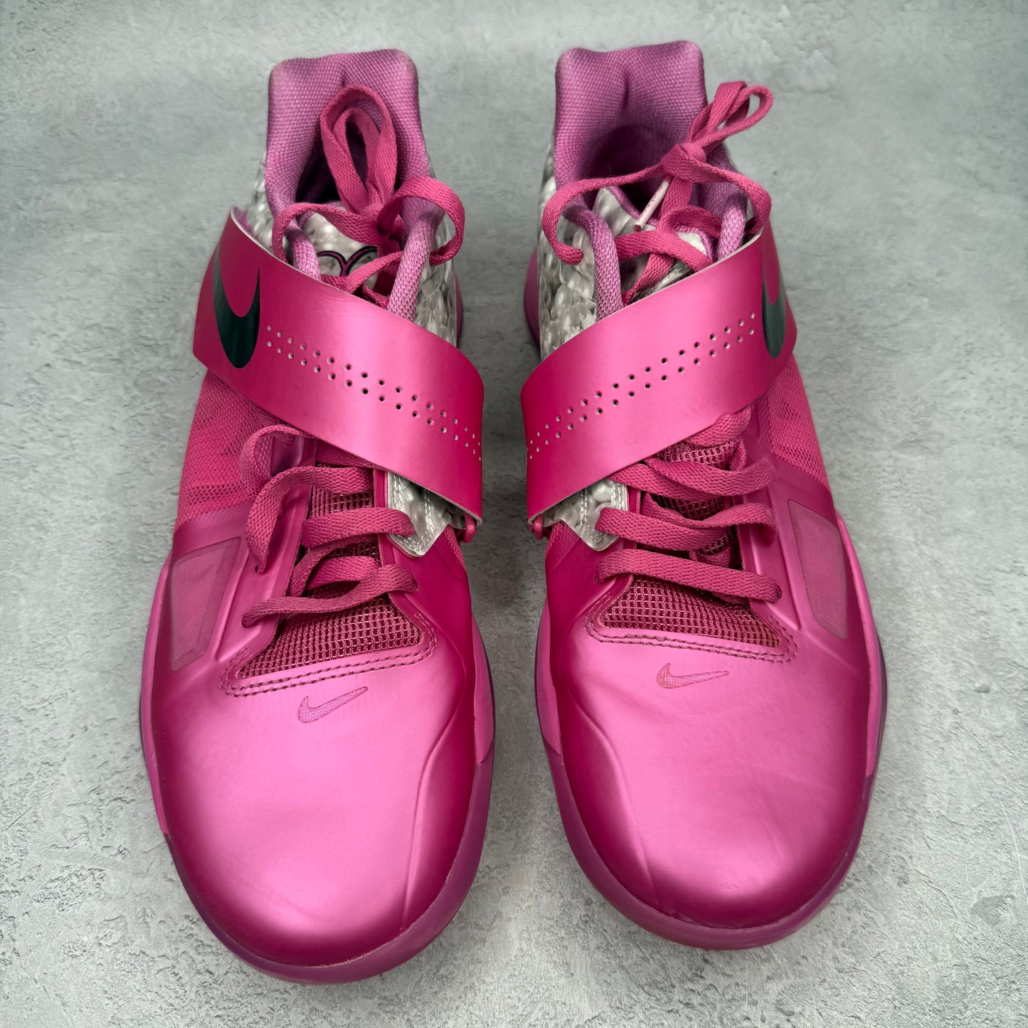 Nike KD 4 Aunt Pearl (2024) *pre-owned* SIZE 11