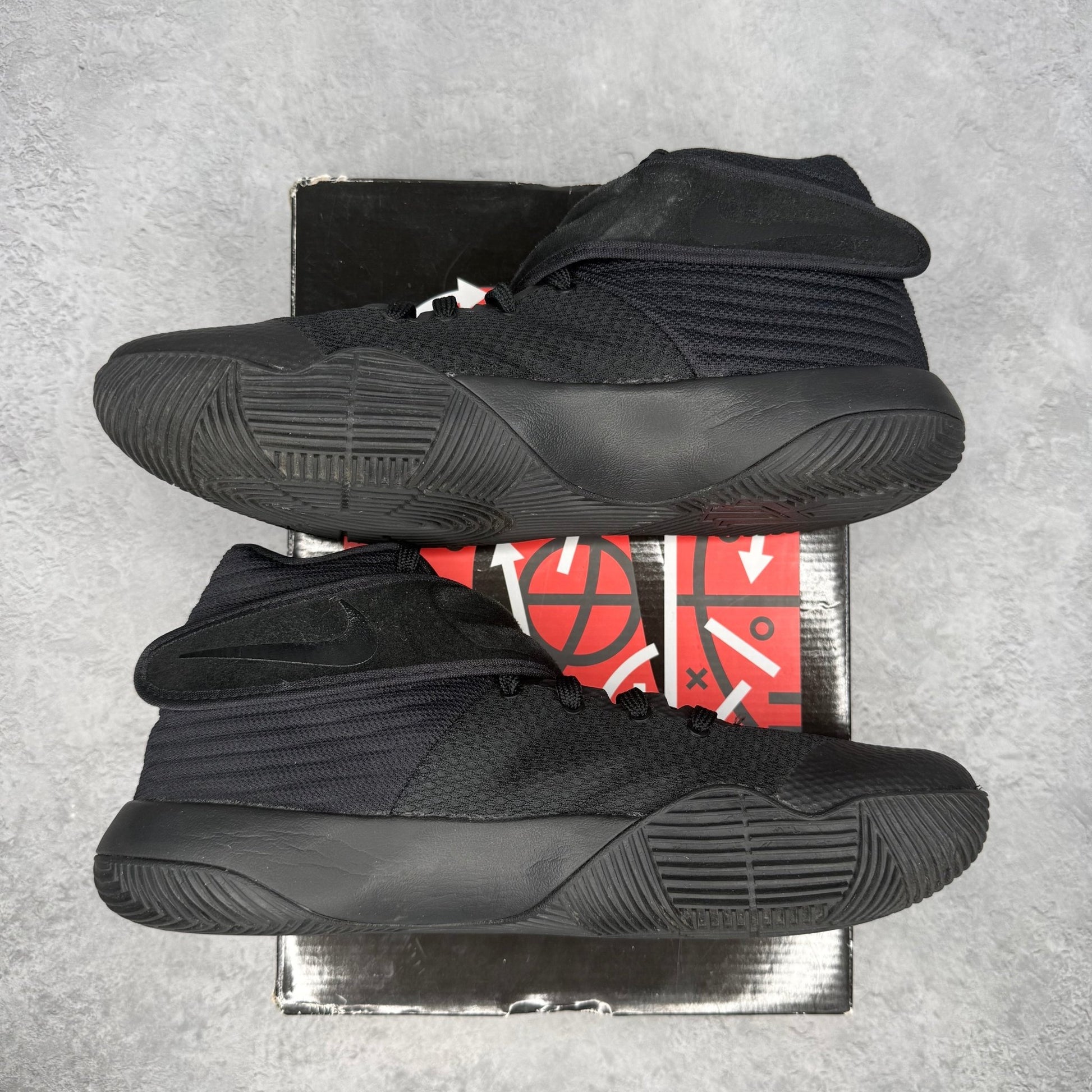 Nike Kyrie 2 Triple Black *pre - owned* SIZE 10.5 - Kicks Collective PA - Nike - 819583-008/820537-008 - Men's Shoes - 10.5M/12W - Pre - Owned