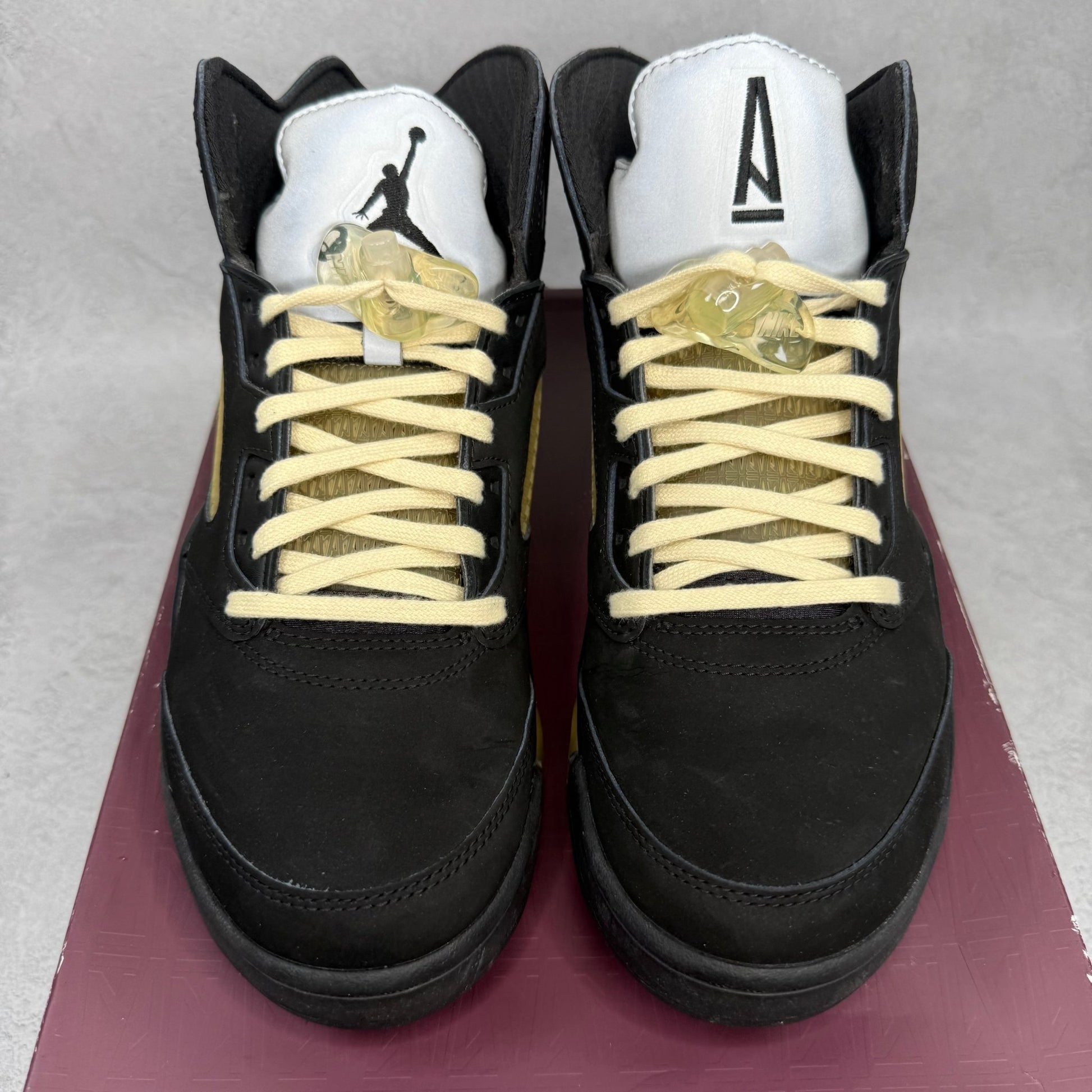 Jordan 5 Retro A Ma Maniére Dusk *pre - owned* SIZE 9 - Kicks Collective PA - Jordan - FD1330 - 001 - Men's Shoes - 9M/10.5W - Pre - Owned