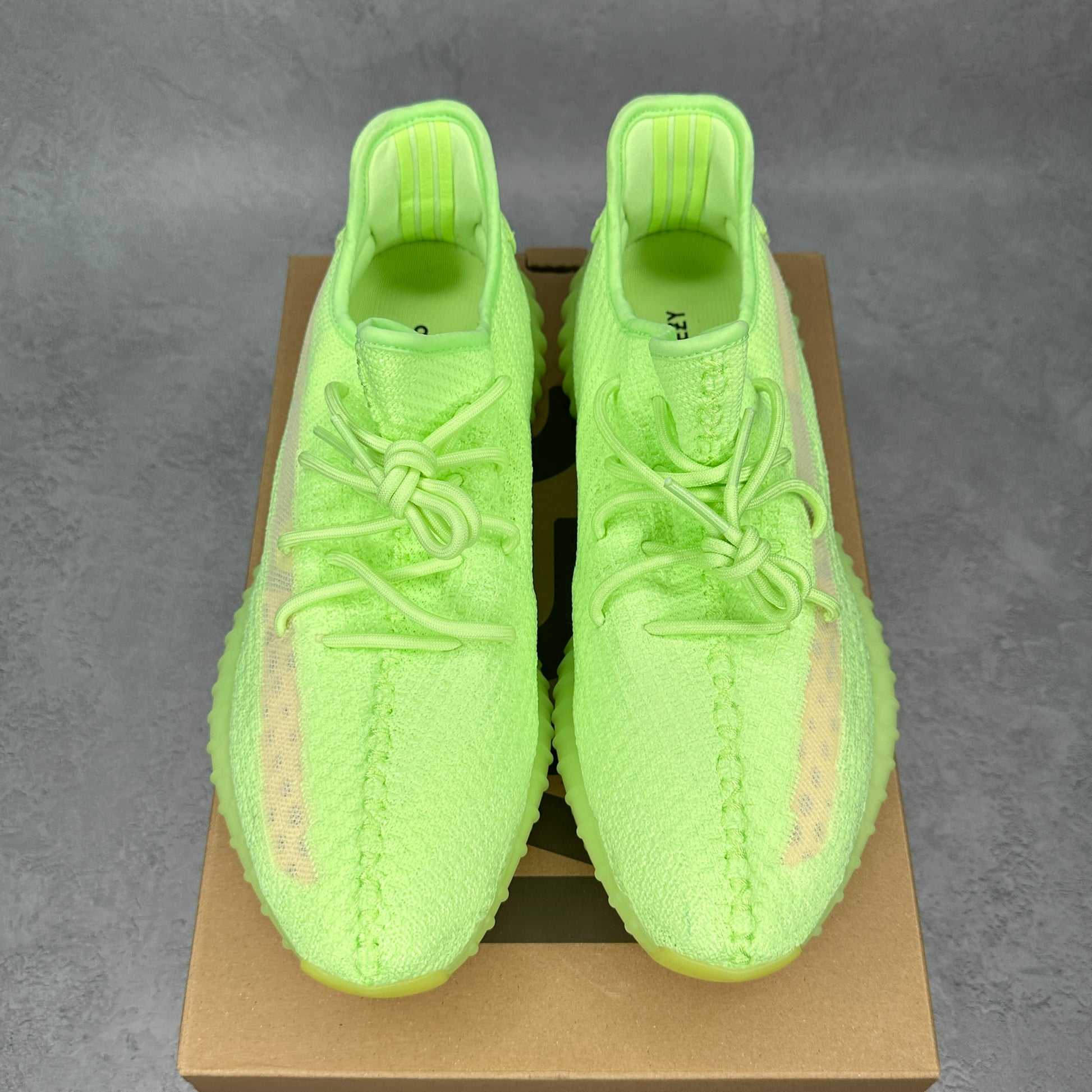 adidas Yeezy Boost 350 V2 Glow VNDS *pre-owned* SIZE 12