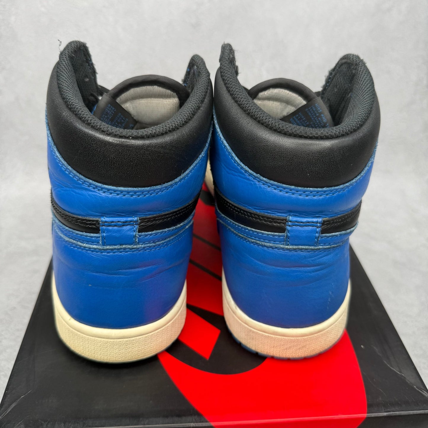 Jordan 1 Retro Royal (2017) *pre - owned* SIZE 11 - Kicks Collective PA - Jordan - 555088-007 - Men's Shoes - 11M/12.5W - Pre - Owned