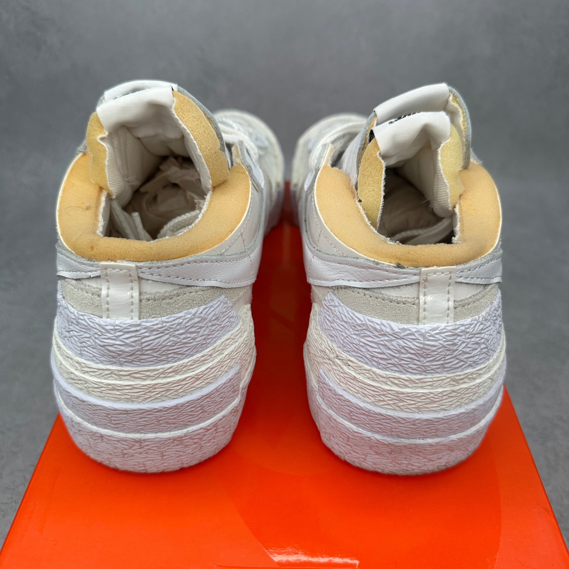 Nike Blazer Low sacai White Patent Leather *pre-owned* SIZE 10.5