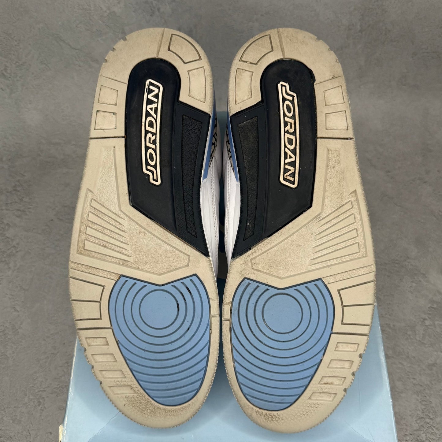 Jordan 3 Retro UNC (2020) *pre - owned* SIZE 13 - Kicks Collective PA - Jordan - CT8532 - 104 - Men's Shoes - 13M/14.5W - Pre - Owned
