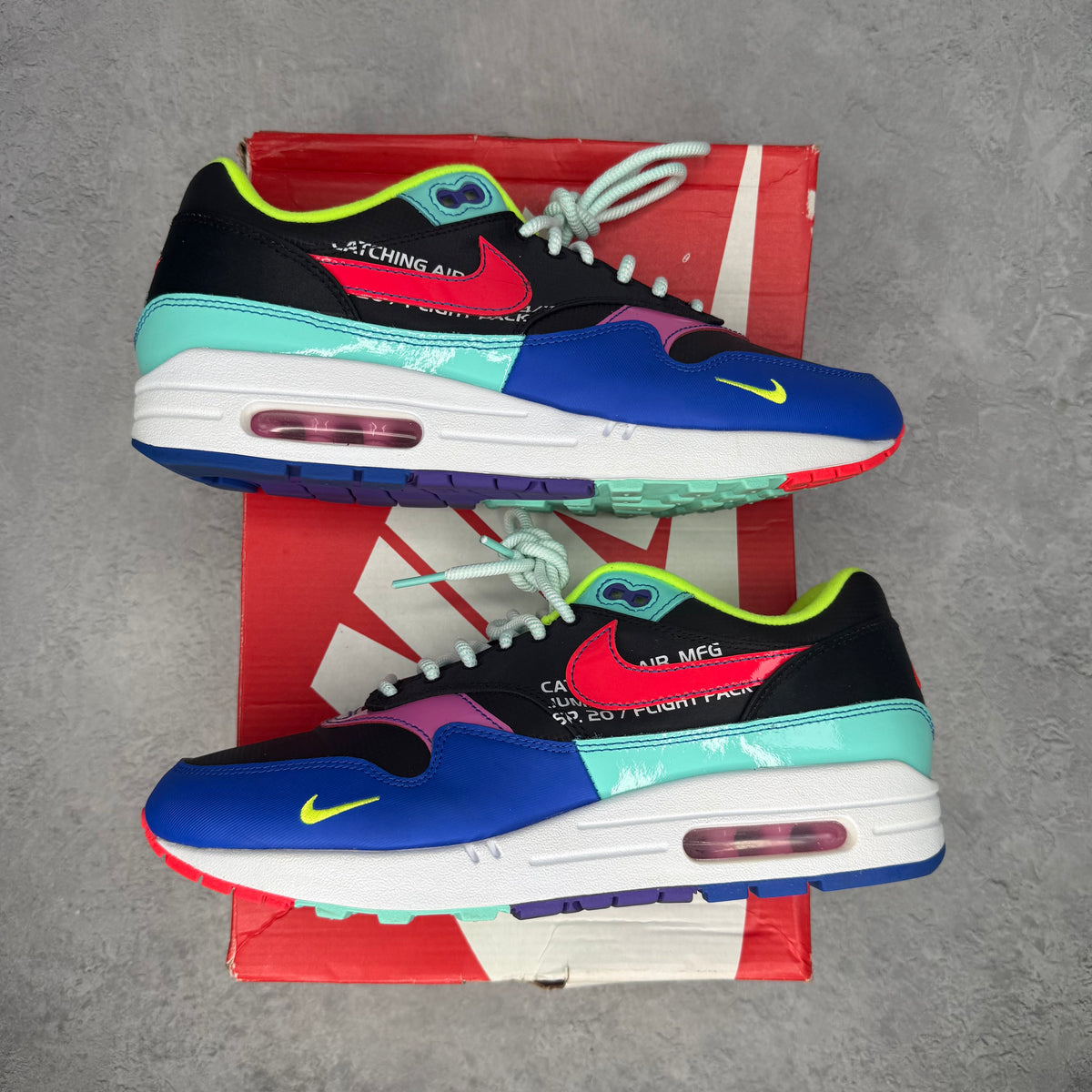 Nike Air Max 1 Black Hyper Grape *pre-owned* SIZE 9