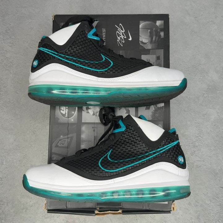 Nike LeBron 7 NFW Red Carpet (2019) 10 (Pre-Owned) - Kicks Collective PA - Nike - CU5133-100-10-PO-2 - Pre-Owned Sneakers - 10M / 11.5W