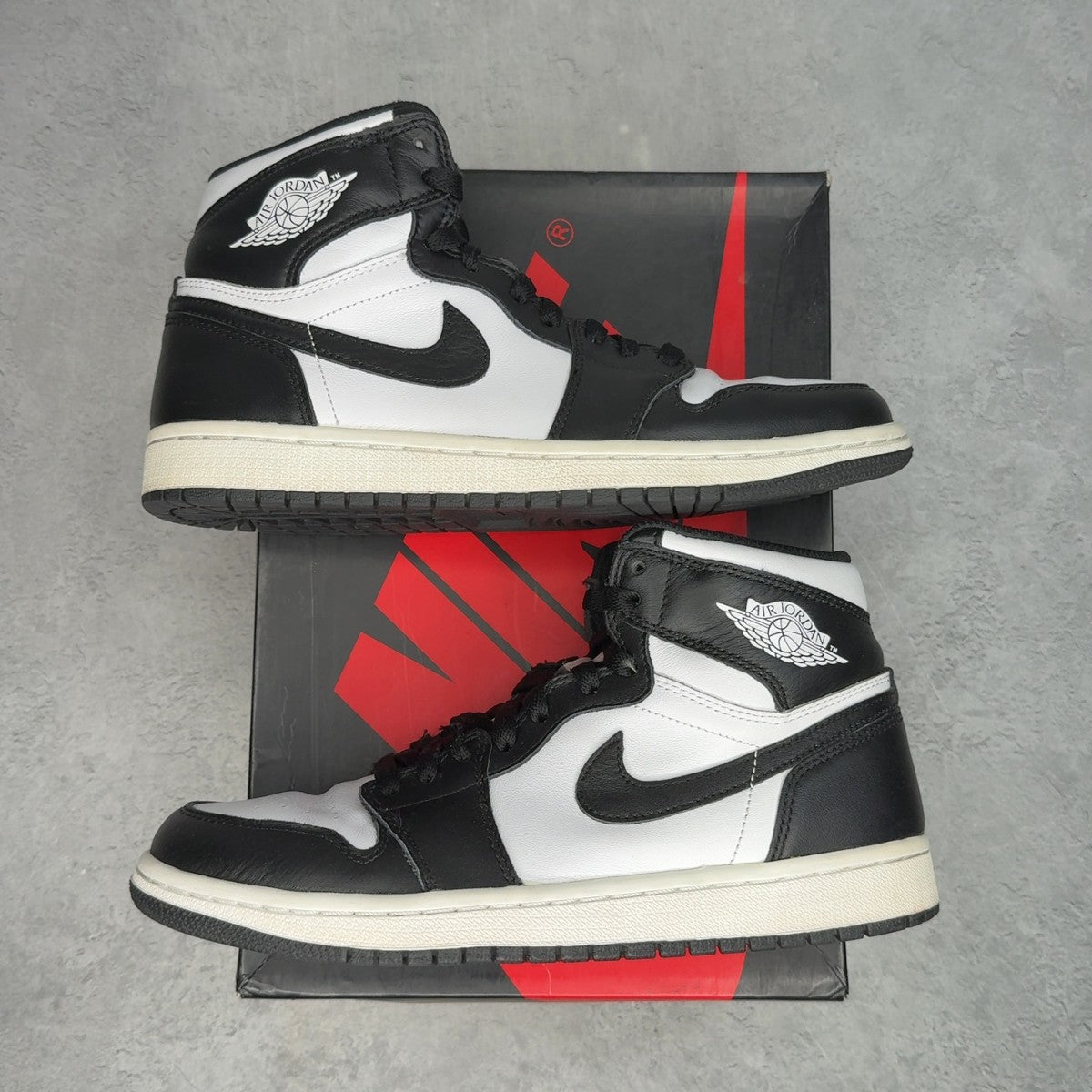 Jordan 1 Retro Black White (2014) - Image 1
