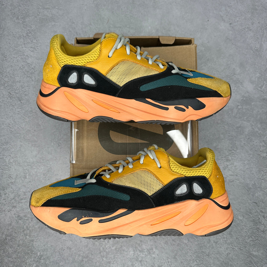 adidas Yeezy Boost 700 Sun *pre-owned* SIZE 12