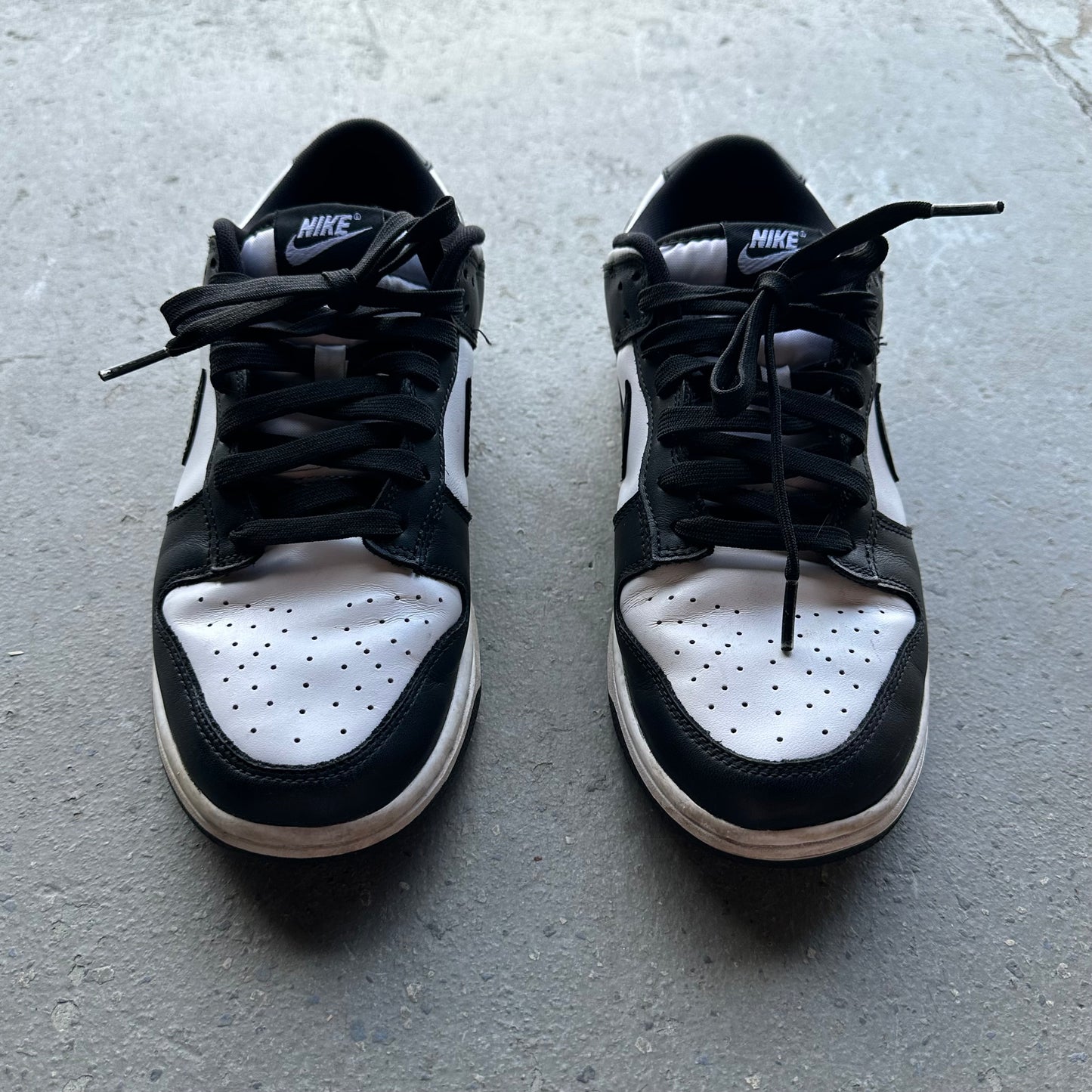 Nike Dunk Low Retro White Black Panda *pre-owned* (SIZE 9.5)