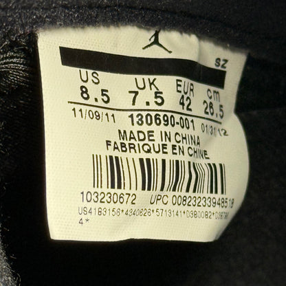 Jordan 12 Retro Playoffs (2012) *pre-owned* SIZE 8.5