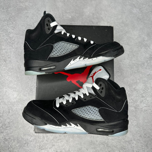 Jordan 5 Retro OG Black Metallic Reimagined (GS) *pre - owned* SIZE 6Y - Kicks Collective PA - Jordan - HF3976-001 - Kid's Shoes - 6Y - Pre - Owned - Original Box (Damaged)