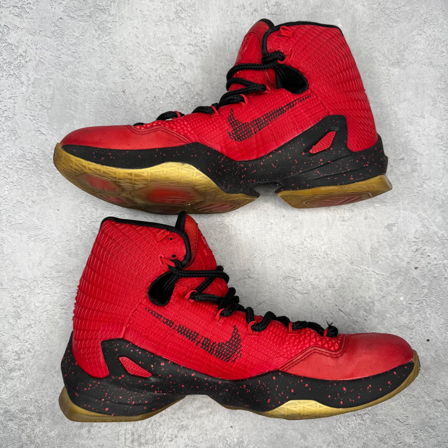 Nike LeBron 13 Elite University Red *pre-owned* SIZE 9.5