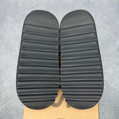 adidas Yeezy Slide Onyx *pre - owned* SIZE 11 - Kicks Collective PA - adidas - HQ6448 - Men's Shoes - 11M/12.5W - Pre - Owned