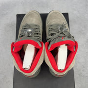 Jordan 5 Retro P51 Camo 9.5 (Pre-Owned) - Kicks Collective PA - Jordan - 136027-051-9.5-PO-1 - Pre-Owned Sneakers - 9.5