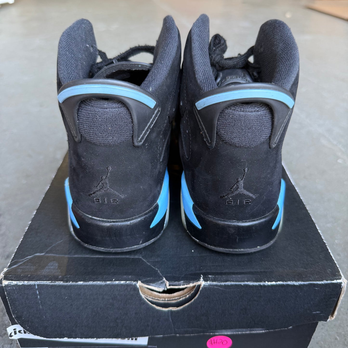 Jordan 6 Retro UNC (GS) *pre-owned* (SIZE 7Y)