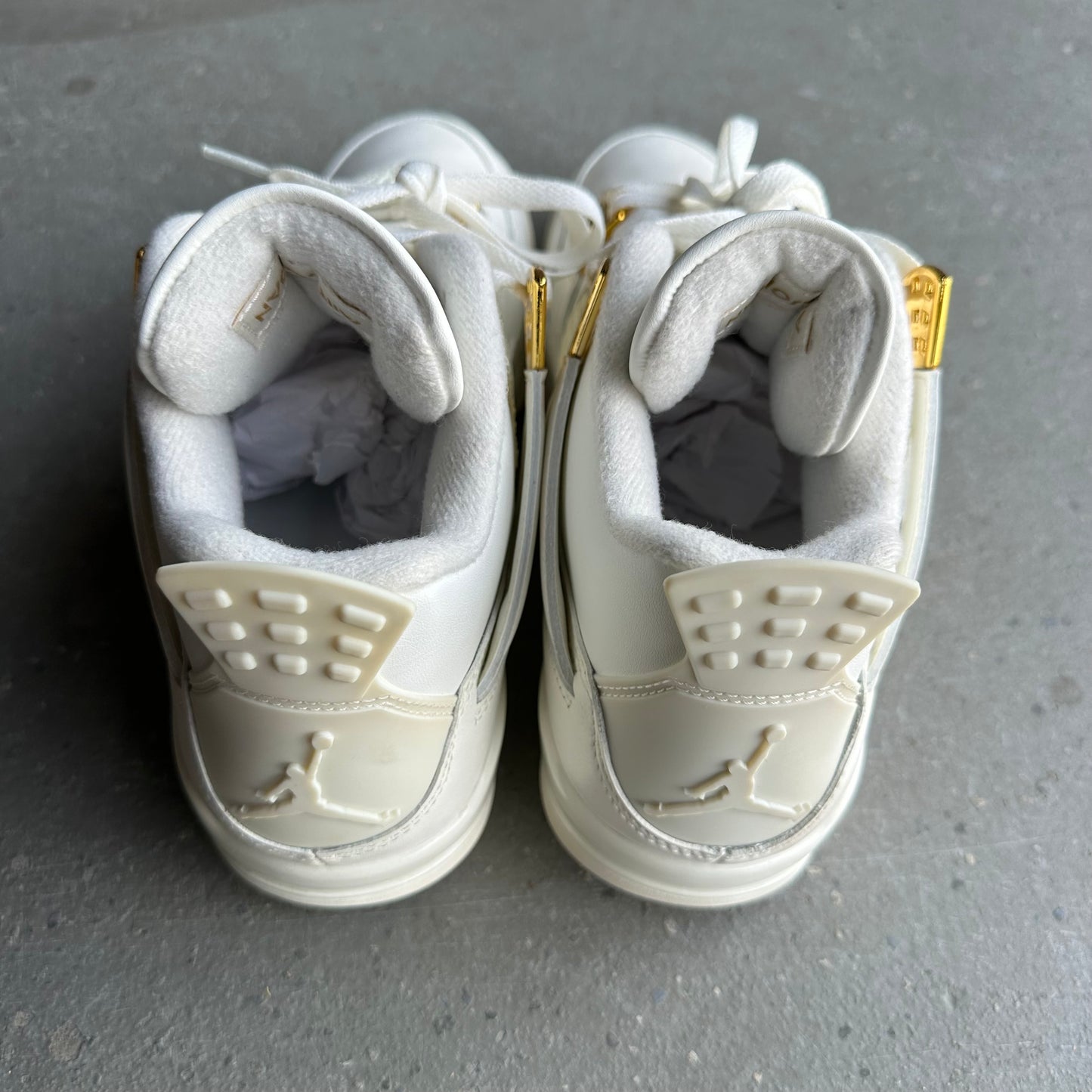Jordan 4 Retro Metallic Gold (Women's) *pre-owned* (Size 10W/8.5M)