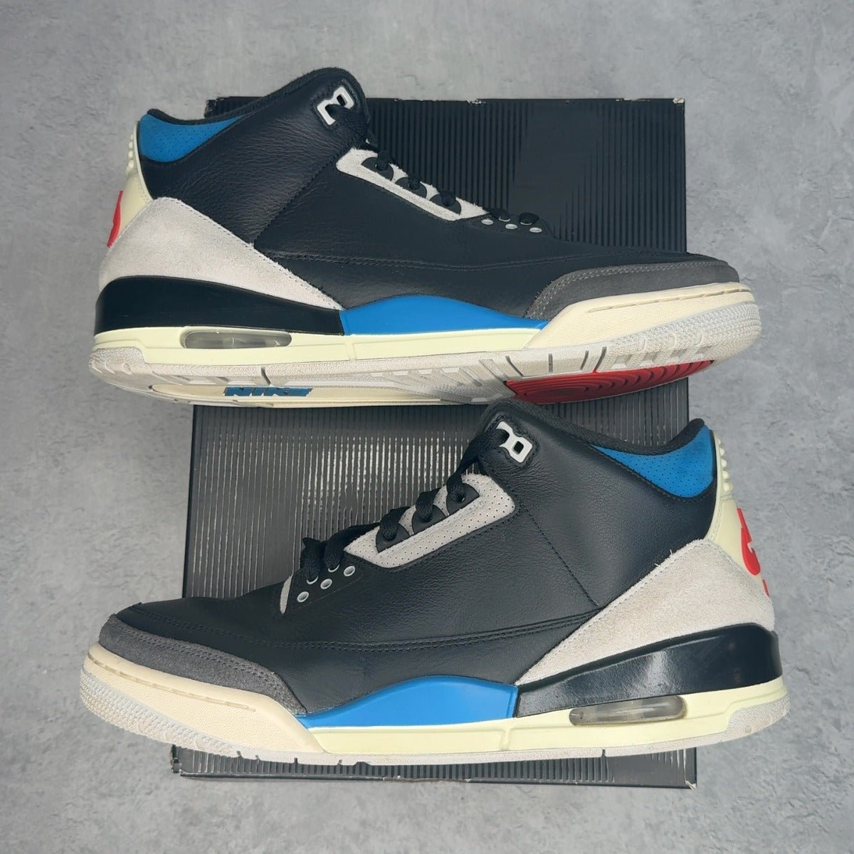 Jordan 3 Retro OG Rare Air 12 (Pre-Owned) - Kicks Collective PA - Jordan - IB8967-004-12-PO-6 - Pre-Owned Sneakers - 12M / 13.5W