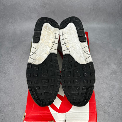 Nike Air Max 1 White Black Medium Olive *pre-owned* SIZE 13