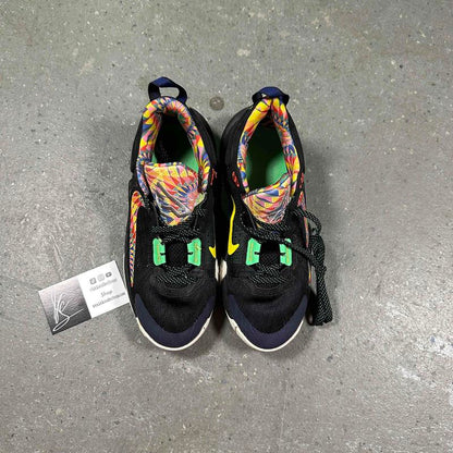 Nike Giannis Immortality 2 Kaleidoscope (GS) *pre-owned* SIZE 5.5Y
