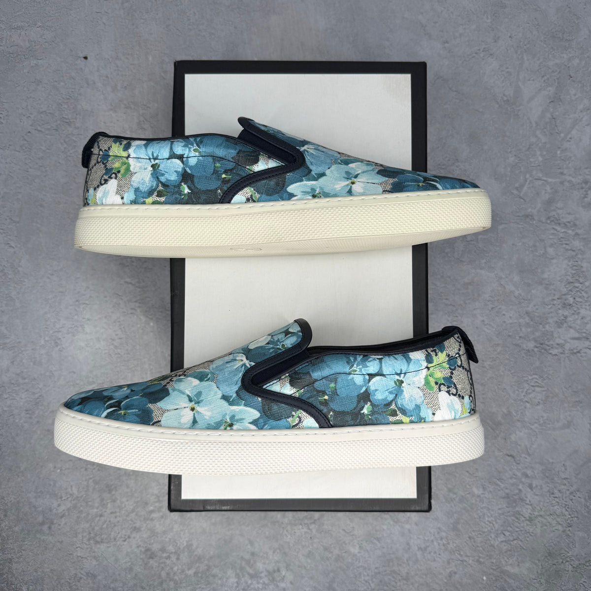 Gucci GG Supreme Canvas Slip-On 'Blue Floral' *pre-owned* SIZE 10