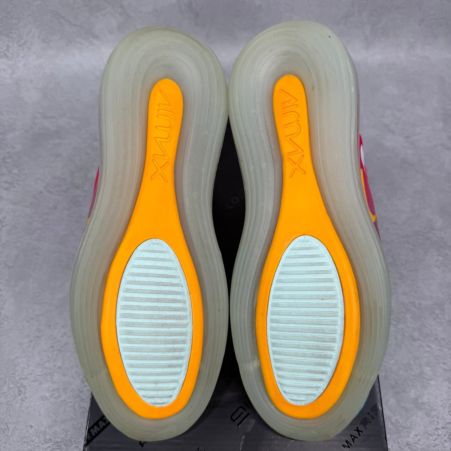 Nike Air Max 720 Teal Tint W *pre - owned* SIZE 7.5W - Kicks Collective PA - Nike - CJ0567 - 300 - Women's Shoes - 6M/7.5W - Pre - Owned
