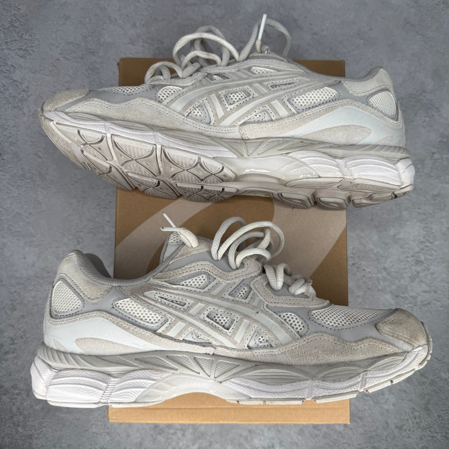 ASICS Gel-NYC Cream Cloud Grey *pre-owned* SIZE 9.5