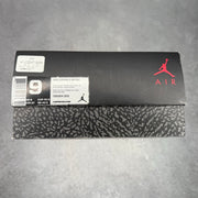 Jordan 3 Retro Crimson *pre-owned* SIZE 9