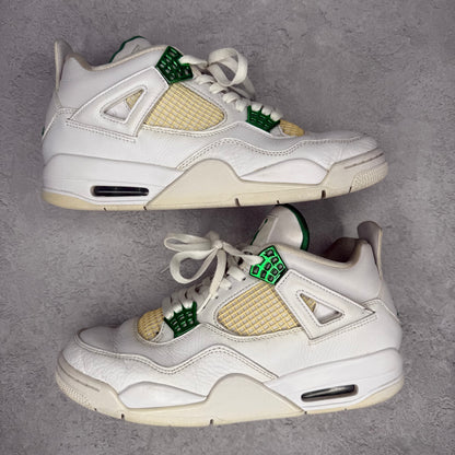 Jordan 4 Retro Metallic Green *pre-owned* SIZE 9.5