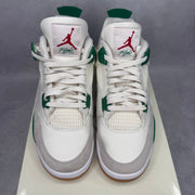 Jordan 4 Retro SB Pine Green *pre-owned* SIZE 10.5