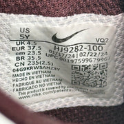 Nike Dunk Low Burgundy Crush Gum (GS) *pre-owned* SIZE 5Y