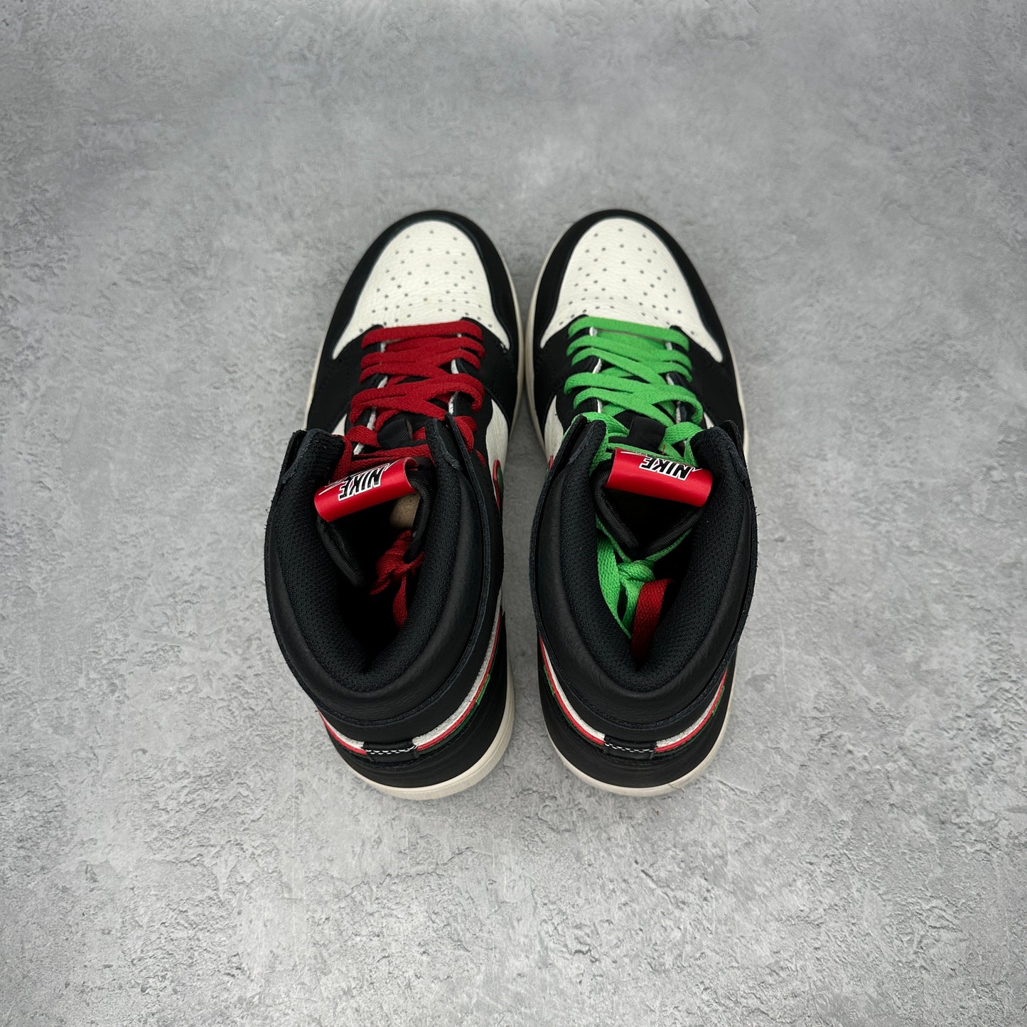 Jordan 1 Retro High Sports Illustrated (A Star Is Born) *pre-owned* SIZE 10.5